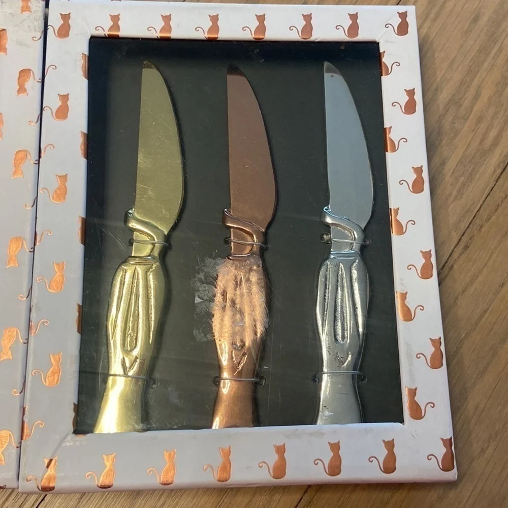 Anthropologie Mackenzie Cheese Knives